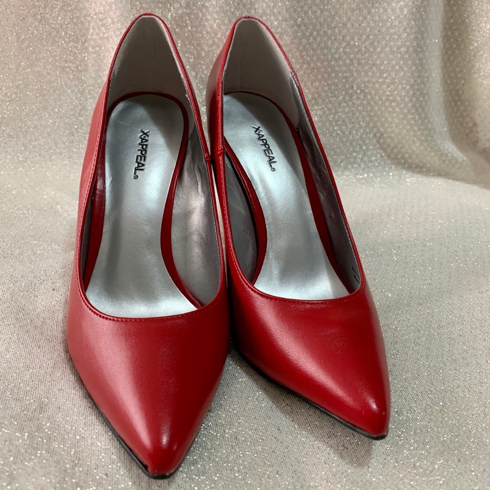 NWT X-Appeal Red Heels Size 6.5